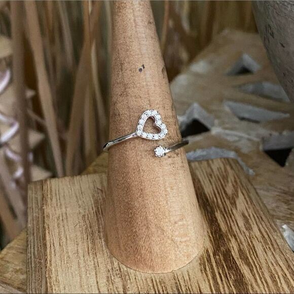 Sterling Silver Heart Cz Wrap Ring Size 8 - Picture 2 of 7